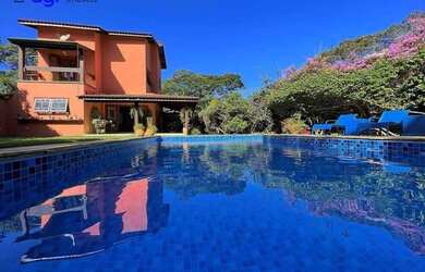 Imagem: O depósito possui 4 Vagas na garagem e 480m² de Área e está