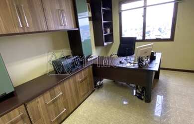 Imagem: O depósito possui 1 Vaga na garagem e 37m² de Área e está