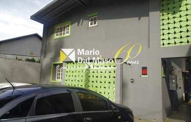 Imagem: O depósito possui 3 Vagas na garagem e 291m² de Área e está