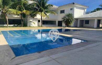 Imagem: A casa em condomínio possui 5 Dormitórios, 3 Banheiros e 1600m²