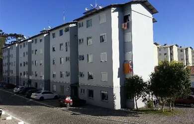 Imagem: O apartamento possui 2 Dormitórios, 1 Banheiro, 1 Vaga na garagem