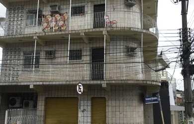 Imagem: O depósito possui 5 Vagas na garagem, 300m² de Área e está