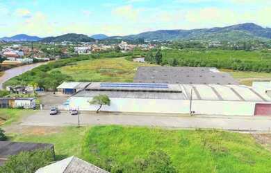 Imagem: O depósito possui 1.500m² de Área e está localizado em