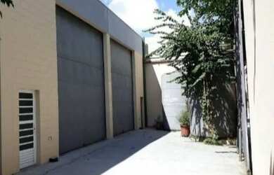 Imagem: O depósito possui 816m² de Área e está localizado em Cambuci