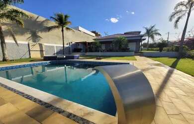 Imagem: A casa em condomínio possui 3 Dormitórios, 5 Banheiros, 5