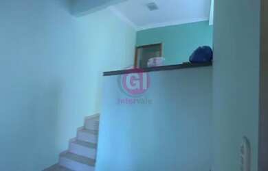 Imagem: A casa possui 3 Dormitórios, 2 Banheiros, 1 Vaga na garagem