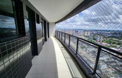 Imagem 4: Apartamento para venda possui 949m², com 3 quartos sendo 2 suítes, em...