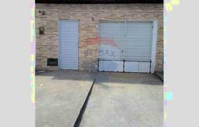 Imagem: A casa possui 2 Dormitórios, 1 Banheiro, 1 Vaga na garagem