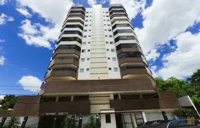 Imagem: O apartamento possui 3 Dormitórios, 5 Banheiros, 2 Vagas na