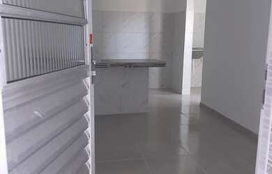 Imagem: A casa possui 2 Dormitórios, 1 Banheiro e está localizado