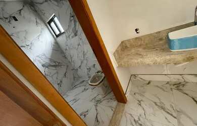 Imagem 3: Alugo linda casa sobrado no Alphaville Flamboyant Araguaia, novissima