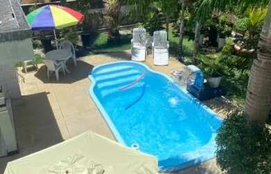 Imagem: A casa em condomínio possui 4 Dormitórios, 3 Banheiros, 1