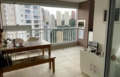 Imagem: O apartamento possui 2 Dormitórios, 2 Banheiros, 2 Vagas na