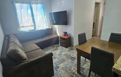 Imagem: O apartamento possui 3 Dormitórios, 1 Banheiro, 1 Vaga na garagem