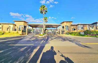 Imagem: O terreno possui 359m² de Área e está localizado em Bonfim