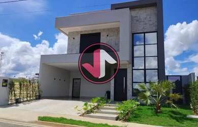 Imagem: A casa em condomínio possui 3 Dormitórios, 1 Banheiro, 4 Vagas