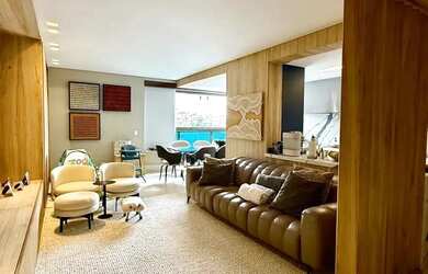 Imagem 3: Alto Luxo e conforto. Piscina, Ar-condicionado, Guarda roupae156m² de...