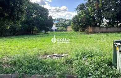 Imagem 2: Terreno disponível para venda 2.400 m² no bairro Maravilha em Uberlândia...