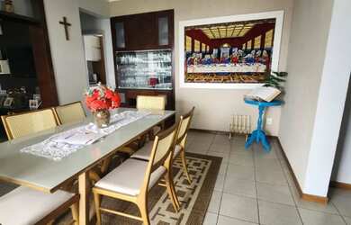 Imagem: O apartamento possui 3 Dormitórios, 5 Banheiros, 2 Vagas na