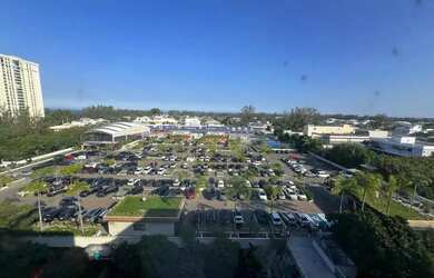 Imagem: O depósito possui 5 Vagas na garagem e 440m² de Área e está