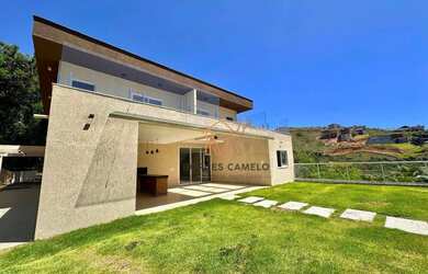 Imagem: A casa em condomínio possui 4 Dormitórios, 5 Banheiros, 4