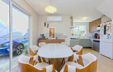 Imagem: A casa em condomínio possui 3 Dormitórios, 2 Banheiros, 2