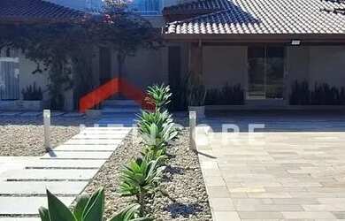 Imagem: A casa em condomínio possui 5 Dormitórios, 5 Banheiros, 5