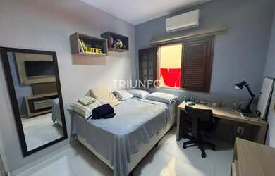 Imagem: A casa em condomínio possui 3 Dormitórios, 2 Banheiros, 2