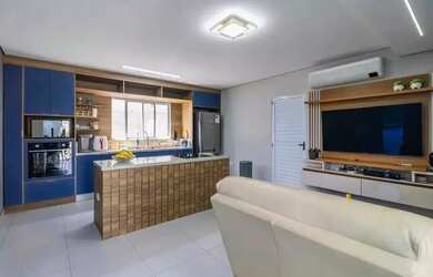 Imagem: A casa possui 2 Dormitórios, 1 Banheiro e 77m² de Área e