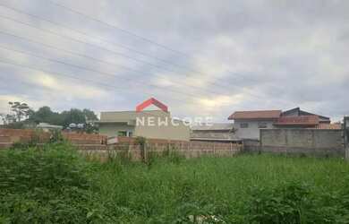 Imagem: O terreno possui 300m² de Área e está localizado em Loteamento