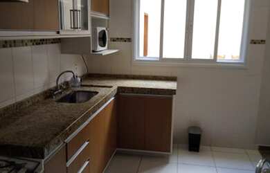 Imagem: A casa possui 3 Dormitórios, 2 Banheiros, 4 Vagas na garagem