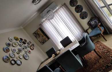 Imagem: A casa em condomínio possui 4 Dormitórios, 5 Banheiros, 2