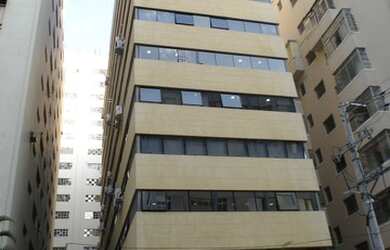 Imagem: O depósito possui 5 Vagas na garagem, 192m² de Área e está