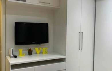 Imagem: A casa possui 2 Dormitórios, 3 Banheiros, 2 Vagas na garagem