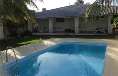 Imagem: A casa em condomínio possui 5 Dormitórios, 5 Banheiros, 3