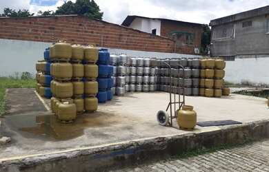 Imagem 8: Vendo revenda de gás. 