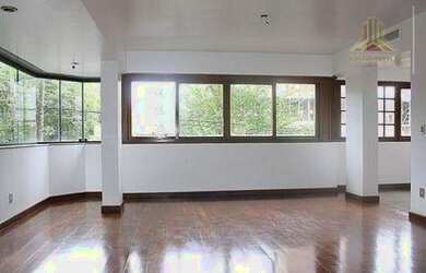 Imagem: O apartamento na cobertura possui 4 Dormitórios, 5 Banheiros