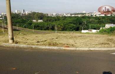 Imagem: O terreno possui 683m² de Área e está localizado em São