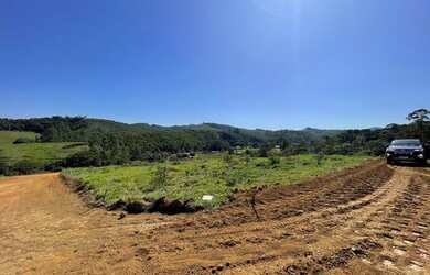 Imagem 1: FX-Terreno proximo ao centro de Nazaré Paulista EFN