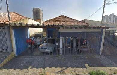 Imagem: O terreno possui 383m² de Área e está localizado em Bangú