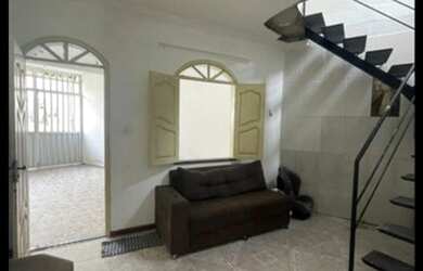 Imagem 1: Casa para venda possui 100 metros quadrados com 3 quartos em Cangaíba...