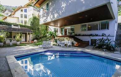 Imagem 5: ITANHANGÁ Casa. Piscina, Churrasqueira, 450m² de Áreae4 Vagas na garagem