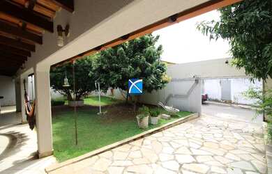 Imagem: A casa em condomínio possui 3 Dormitórios, 3 Banheiros, 5