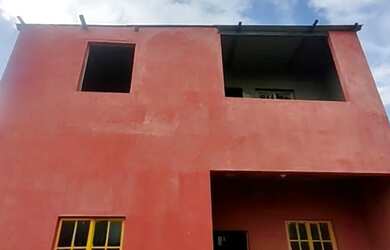 Imagem: A casa possui 2 Dormitórios, 1 Banheiro e 180m² de Área e