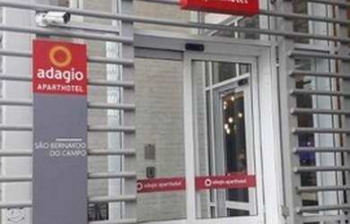 Imagem: O studio possui 1 Dormitório, 1 Banheiro, 1 Vaga na garagem