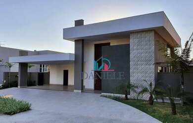 Imagem: A casa em condomínio possui 3 Dormitórios, 5 Banheiros, 5