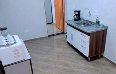 Imagem: O depósito possui 2 Vagas na garagem, 110m² de Área e está