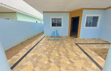 Imagem: A casa possui 2 Dormitórios, 2 Banheiros, 2 Vagas na garagem