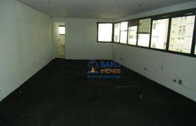 Imagem: O depósito possui 1 Vaga na garagem e 52m² de Área e está