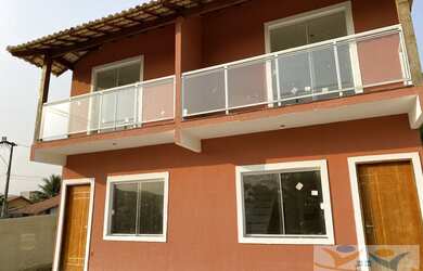 Imagem: A casa possui 2 Dormitórios, 2 Banheiros, 1 Vaga na garagem